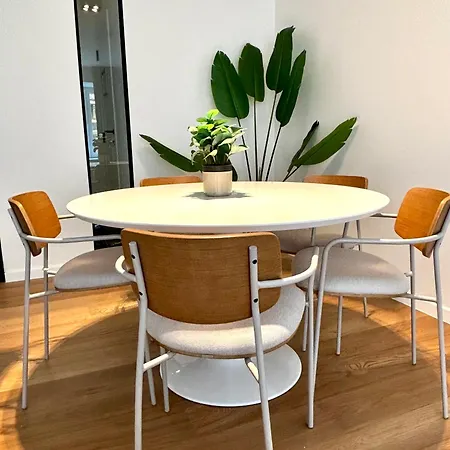 Beautiful With Parking Close To The Sea & Center Апартаменты Остенде