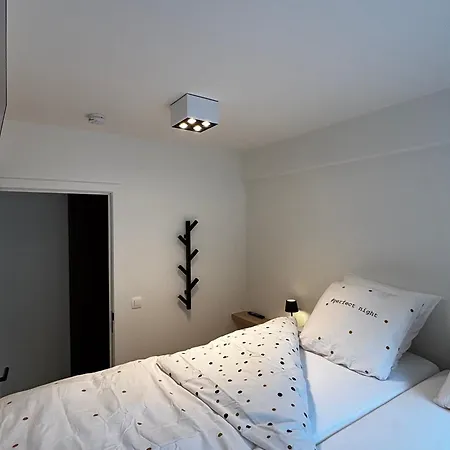 Beautiful With Parking Close To The Sea & Center Апартаменты Остенде